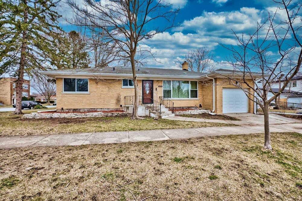 Photo of Outdoor in Skokie