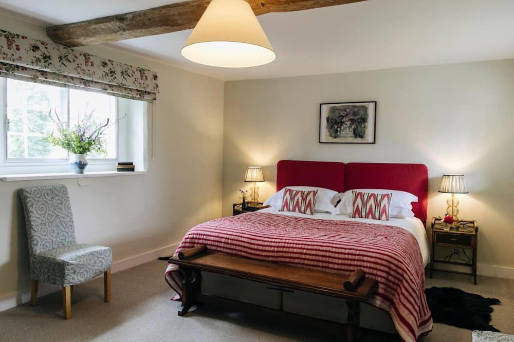 Photo of Others in Newington