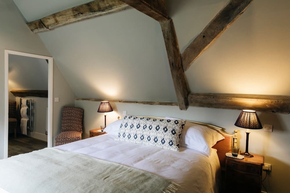 Photo of Others in Newington