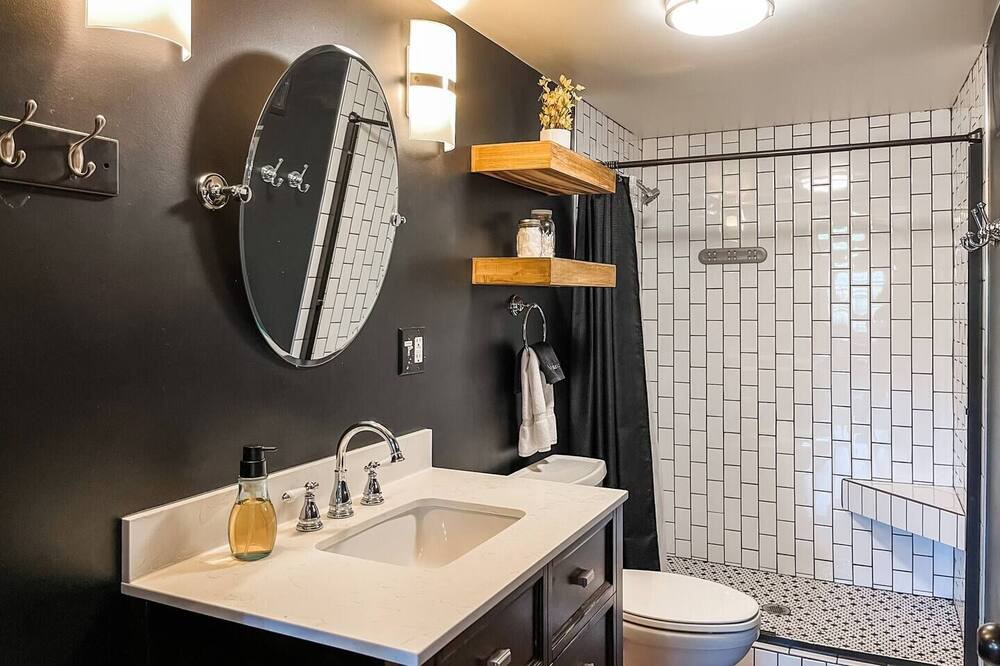 Photo of Bathroom in Marion