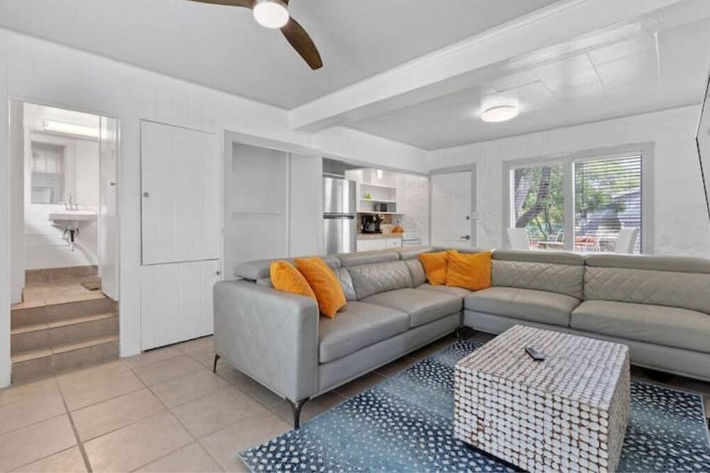 Photo of Livingroom in Summit At West Rim On Mount Larson