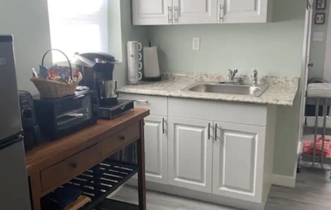 Photo of Kitchen in Lake Worth Corridor