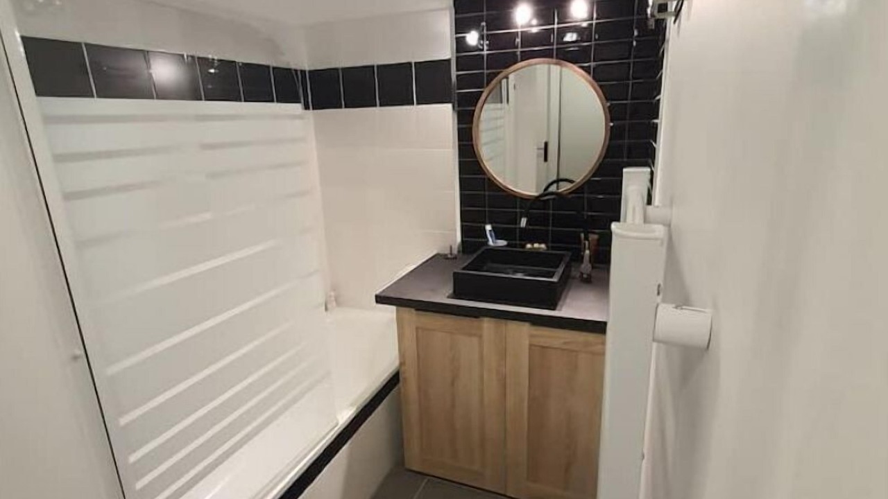 Photo of Others in Pins-Justaret