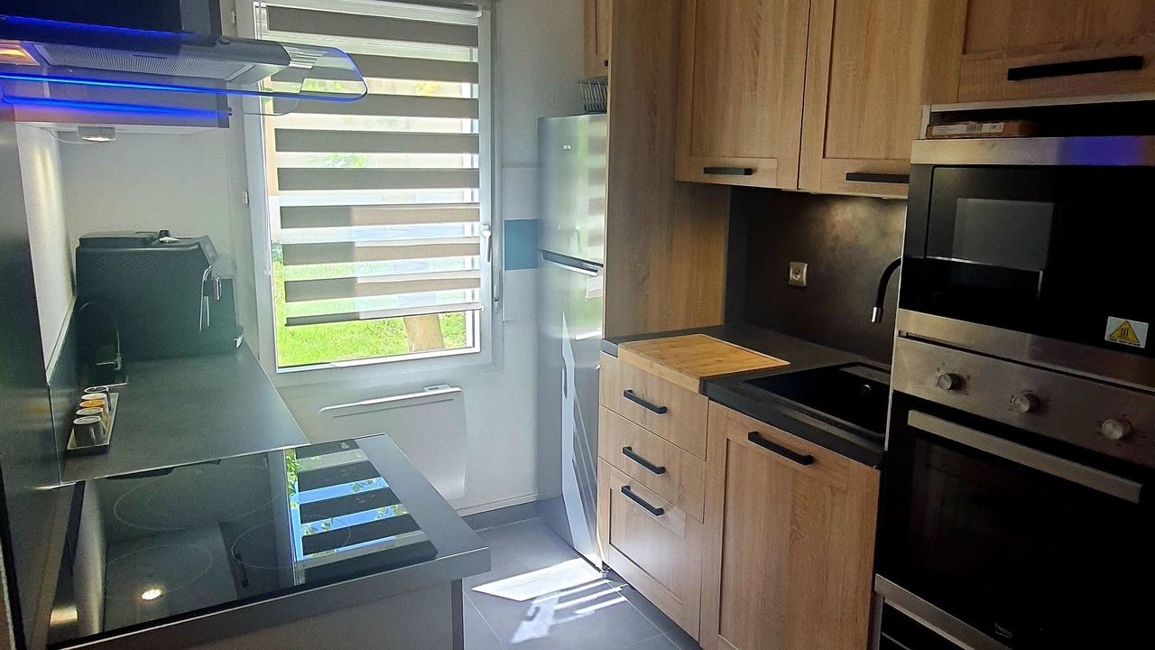 Photo of Kitchen in Pins-Justaret