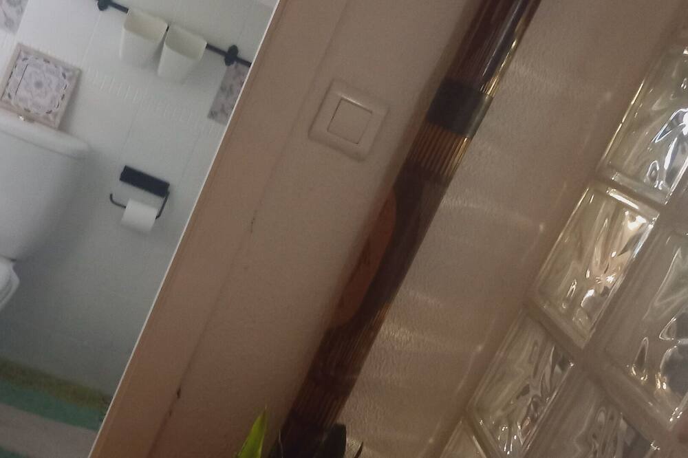 Photo of Bathroom in Alaquas
