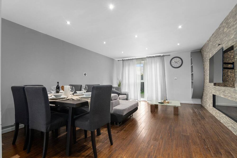 Photo of Others in Charlton