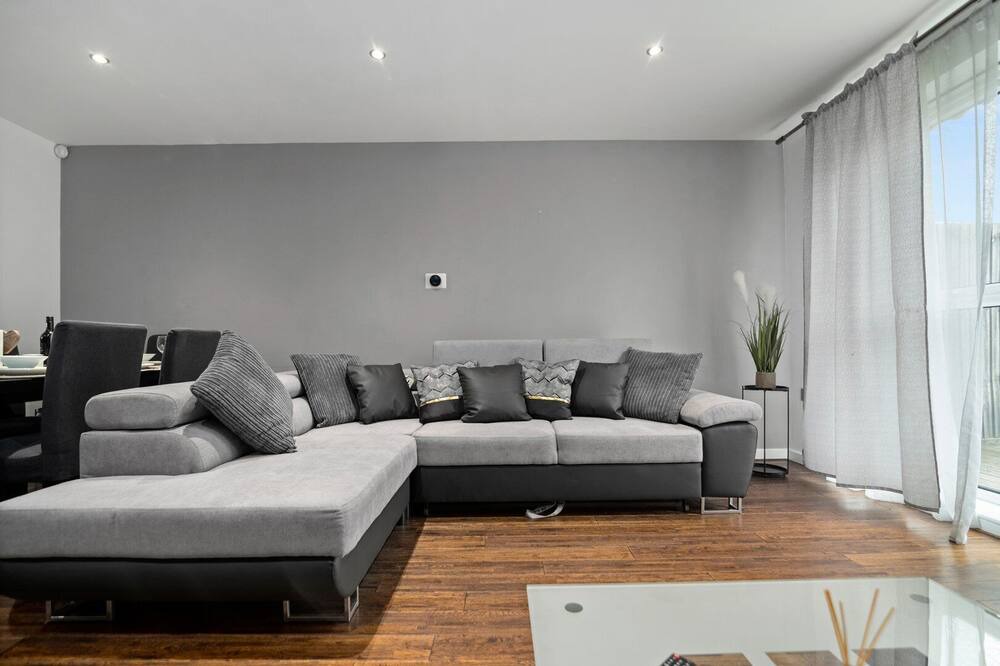 Photo of Livingroom in Charlton