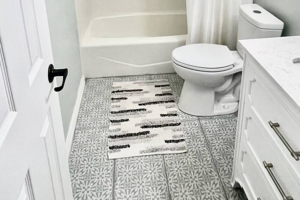 Photo of Bathroom in Eastwood