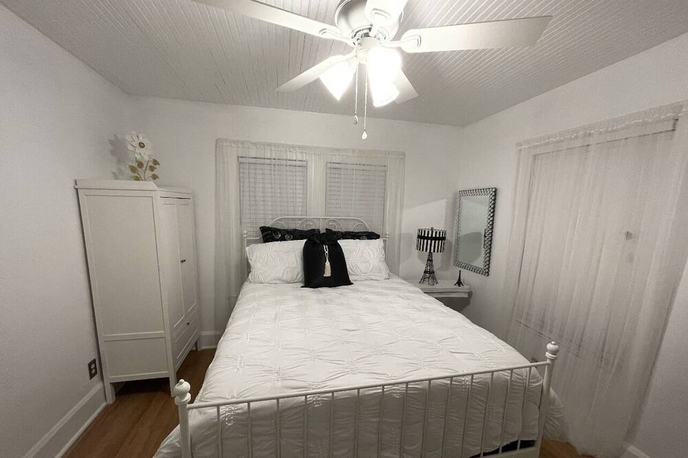 Photo of Bedroom in Greater Palm River Point CDC