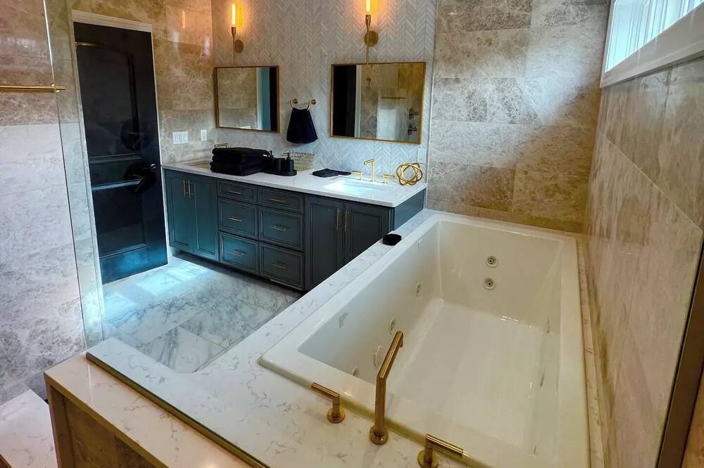 Photo of Bathroom in Forest