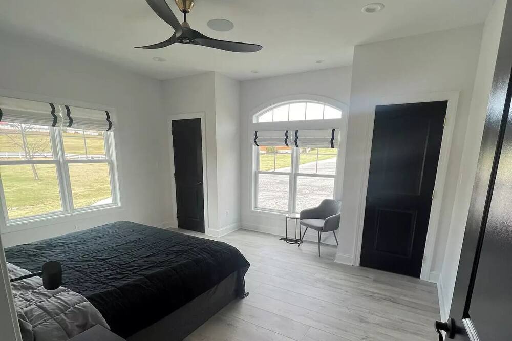 Photo of Bedroom in Forest