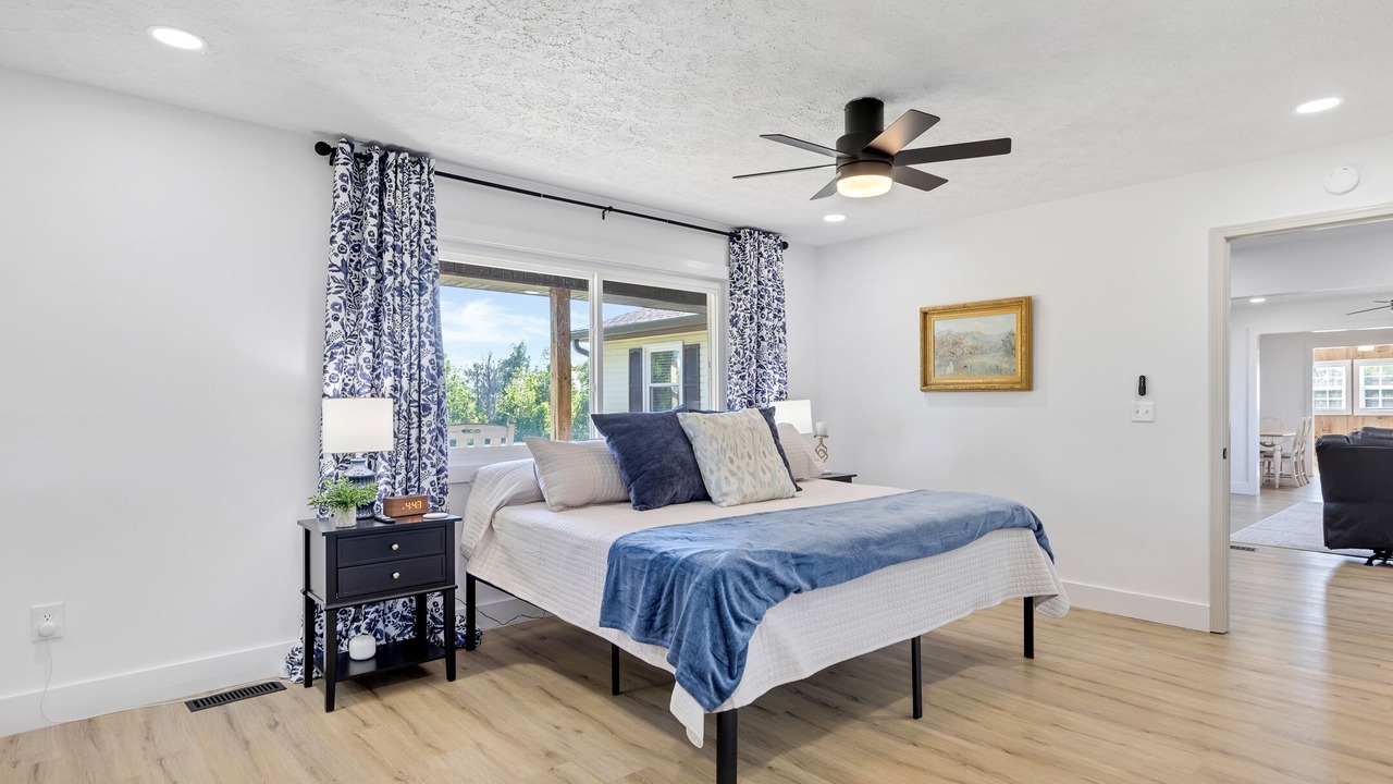 Photo of Bedroom in Allons