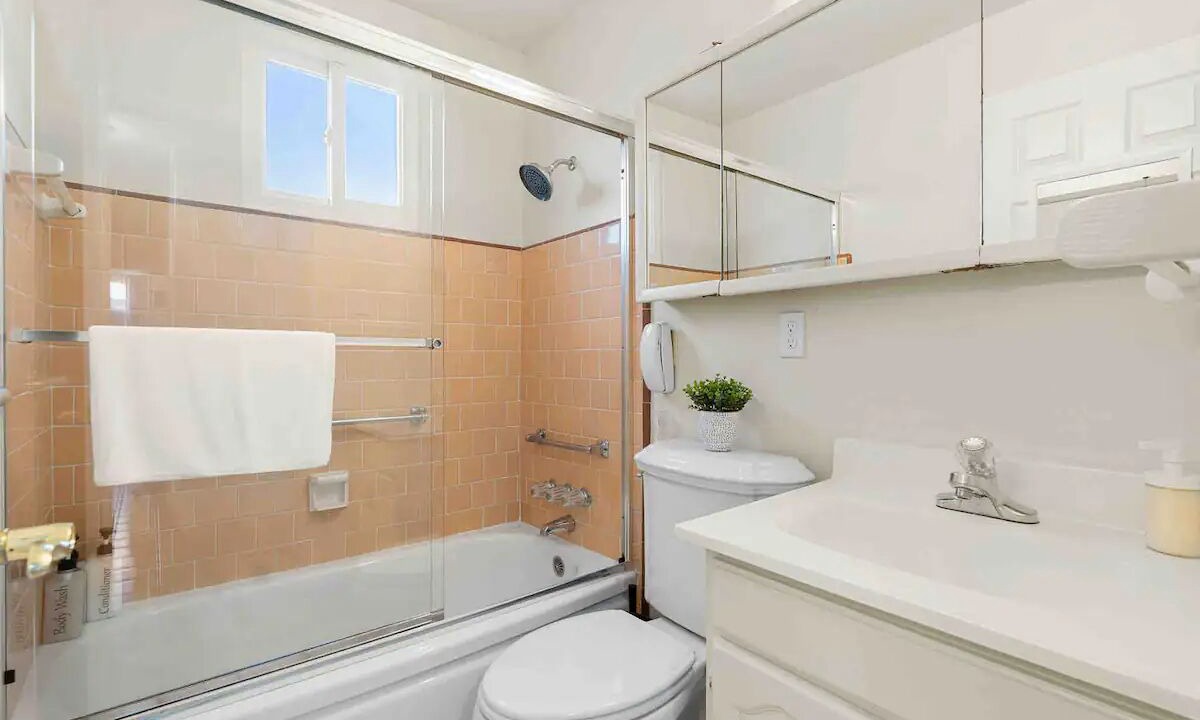 Photo of Bathroom in East San Mateo
