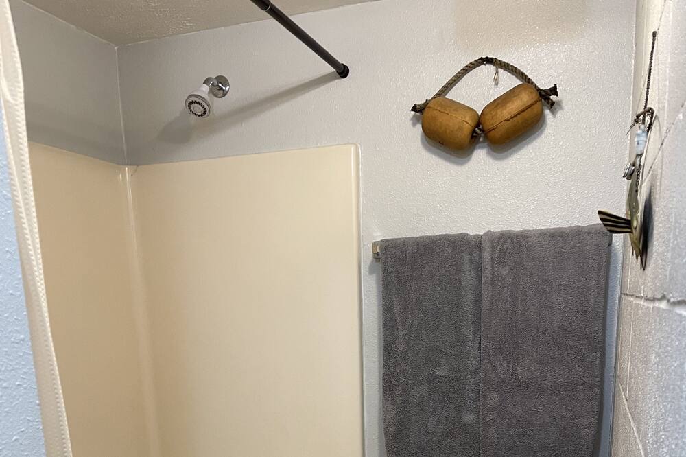 Photo of Bathroom in Broaddus