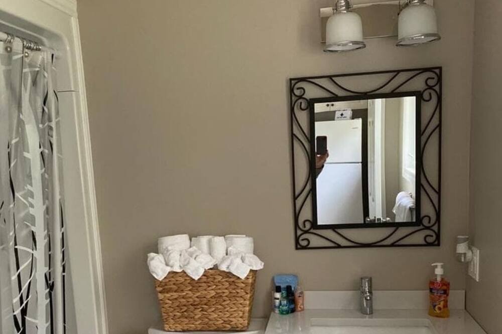 Photo of Bathroom in Huron-Kinloss