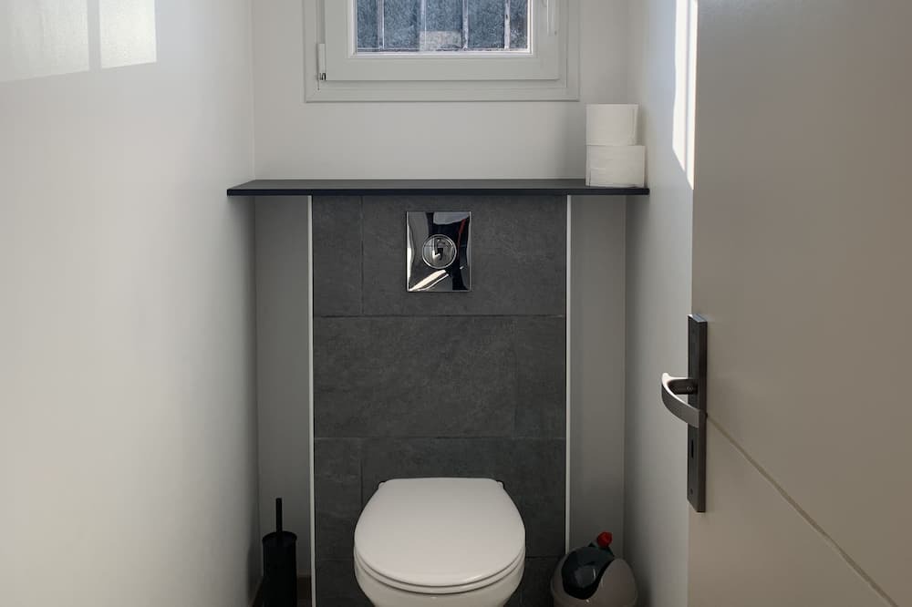 Photo of Bathroom in Rocher