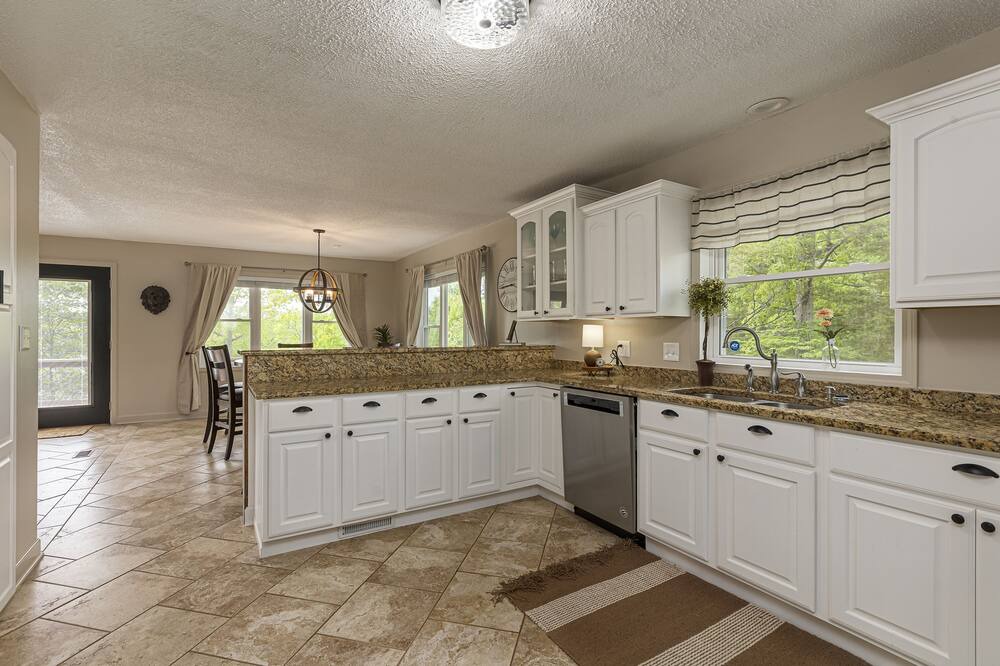 Photo of Kitchen in Wolf Creek