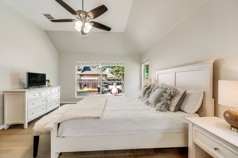 Photo of Bedroom in Cat Hollow