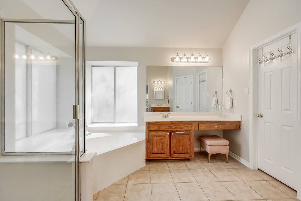 Photo of Bathroom in Cat Hollow