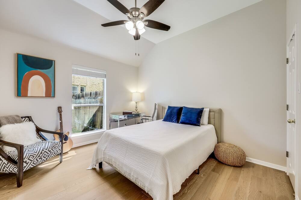 Photo of Bedroom in Cat Hollow