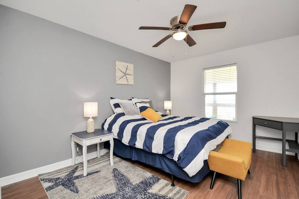 Photo of Bedroom in Freeport