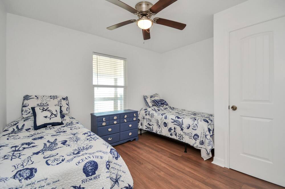 Photo of Bedroom in Freeport