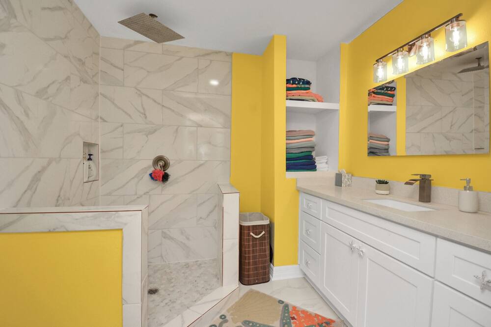 Photo of Bathroom in Freeport