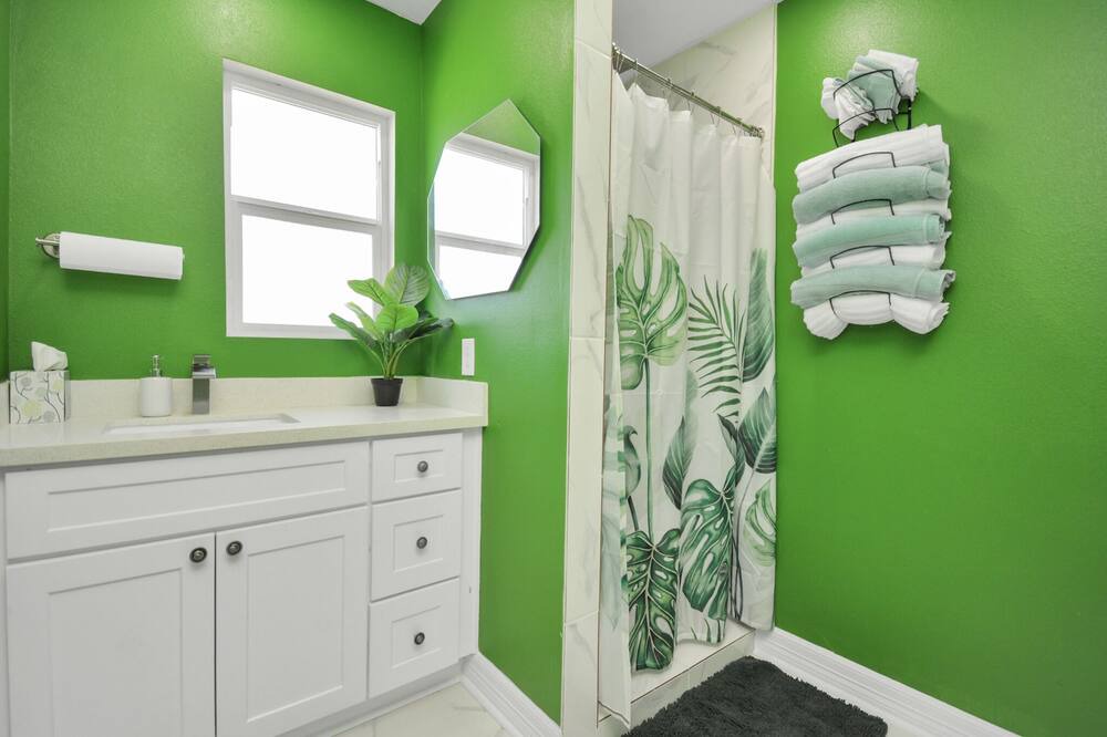 Photo of Bathroom in Freeport