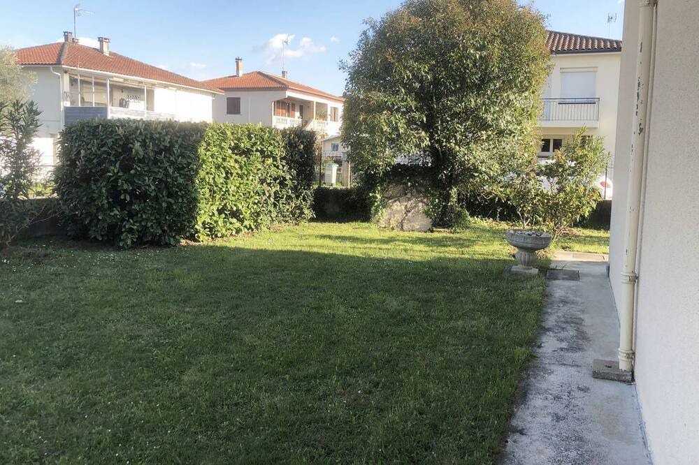 Photo of Others in Colayrac-Saint-Cirq