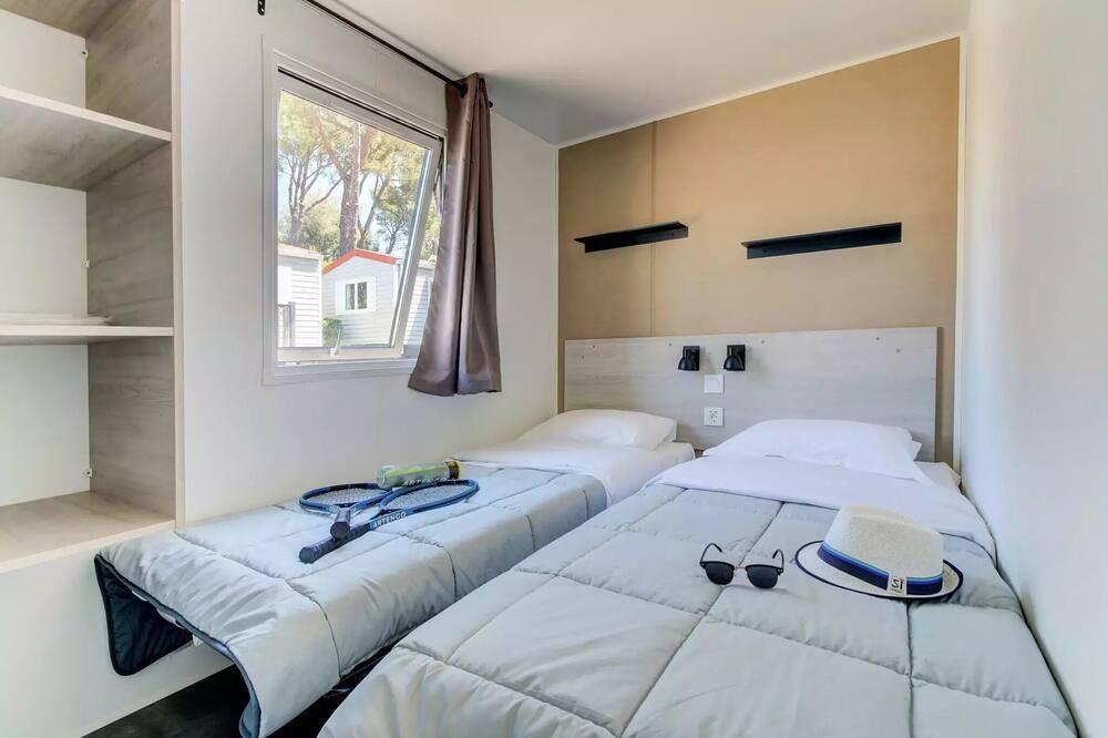Photo of Bedroom in Sainte-Catherine-de-Fierbois