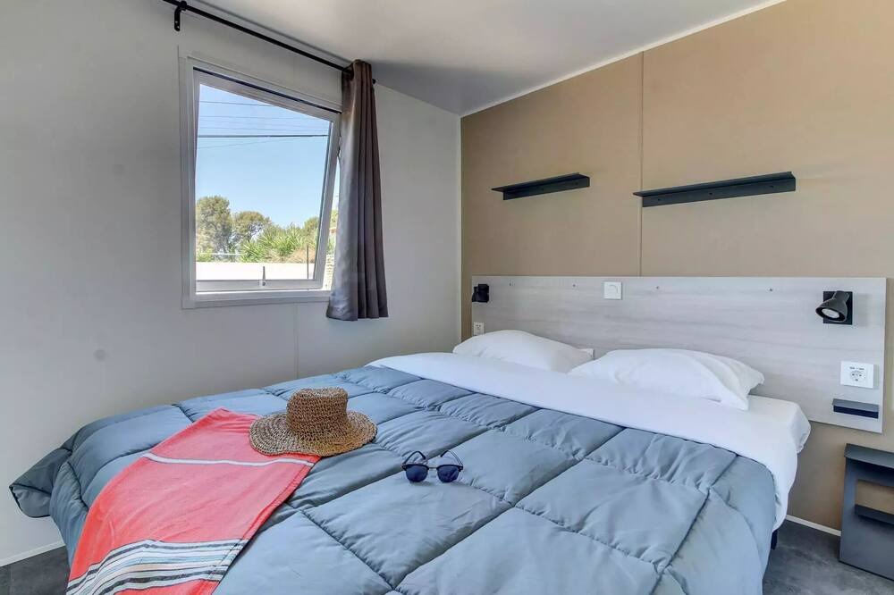 Photo of Bedroom in Sainte-Catherine-de-Fierbois