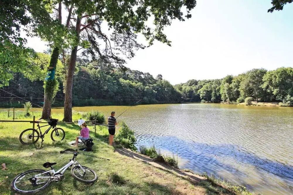 Photo of Outdoor in Sainte-Catherine-de-Fierbois