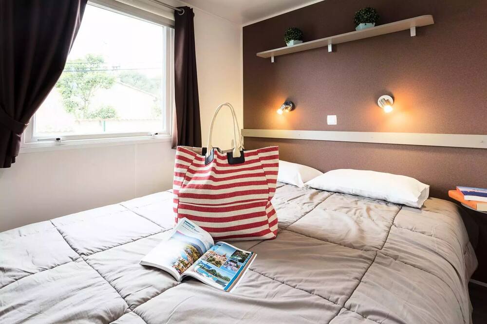 Photo of Bedroom in Saint-Thome