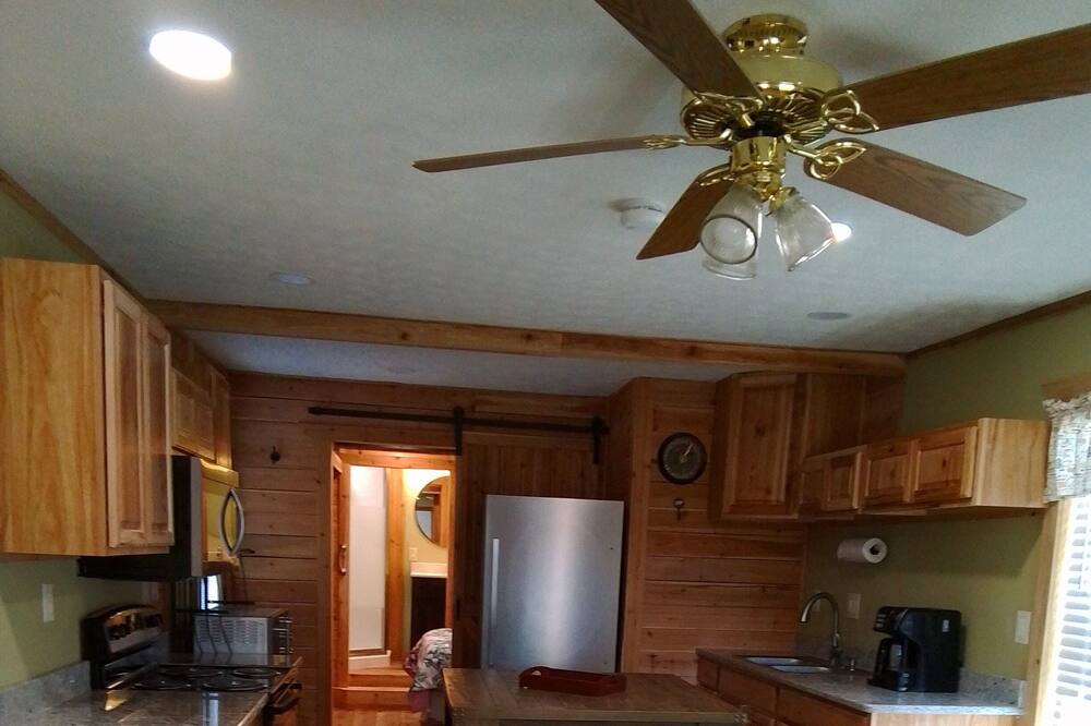 Photo of Bedroom in Grove