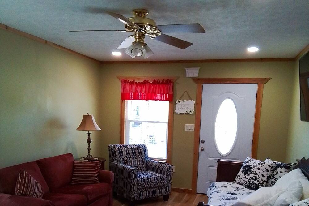 Photo of Livingroom in Grove