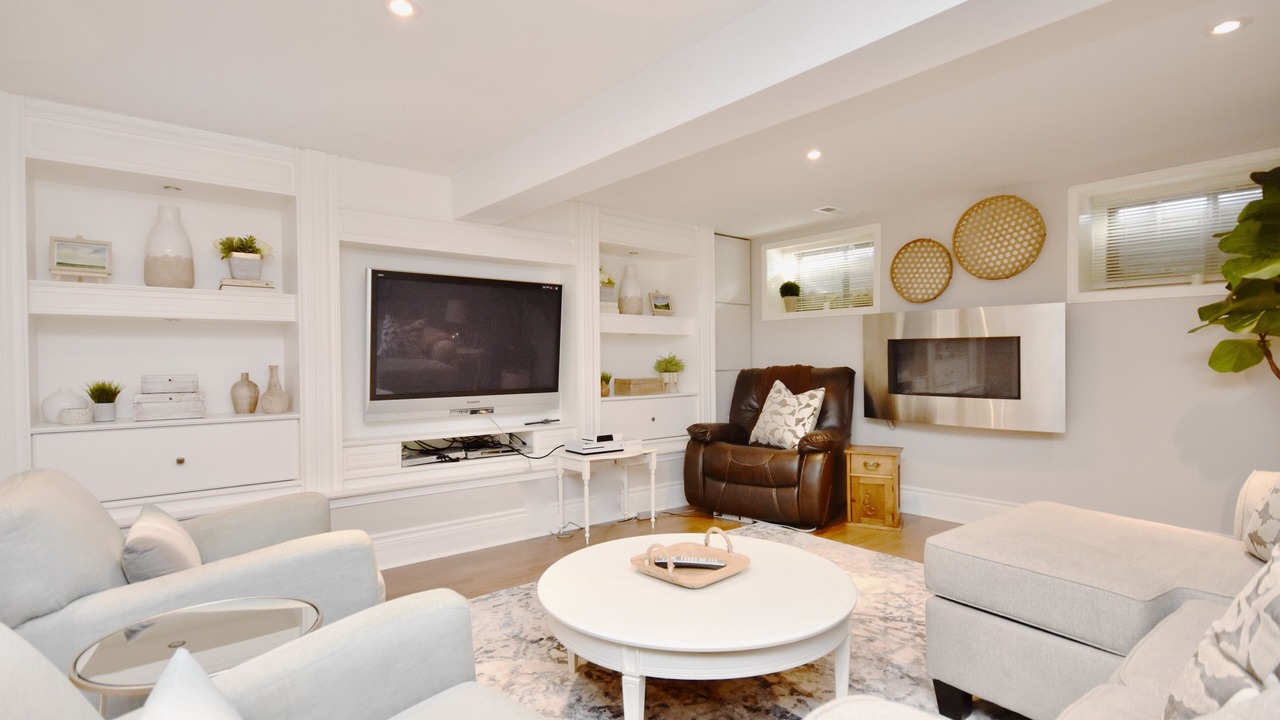 Photo of Livingroom in Oro Station