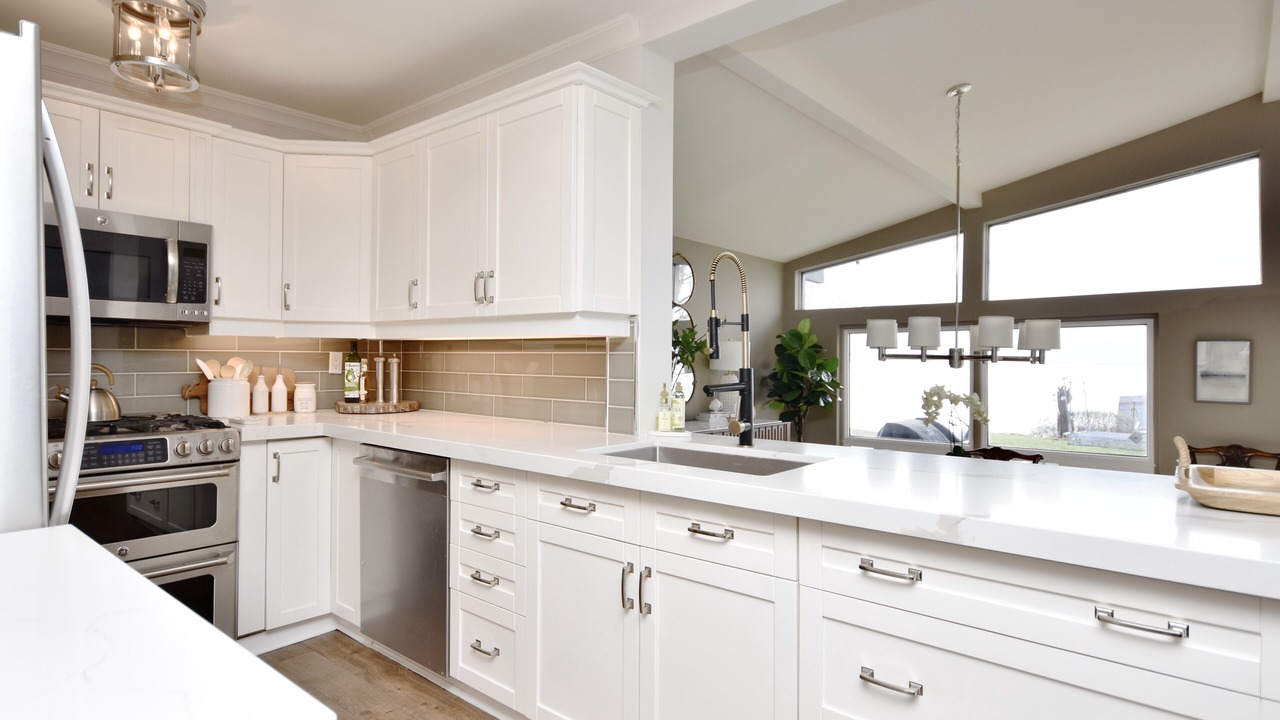 Photo of Kitchen in Oro Station