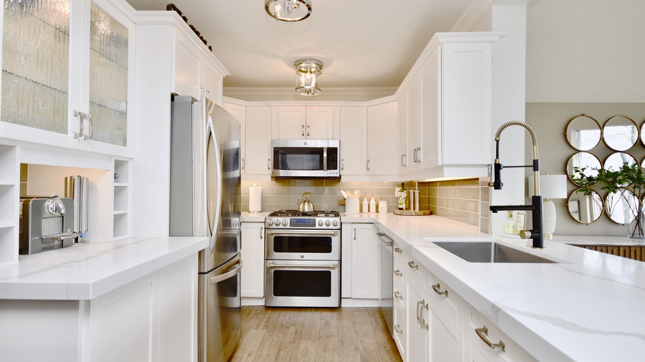 Photo of Kitchen in Oro Station