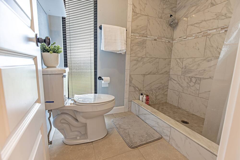 Photo of Bathroom in Venice Groves