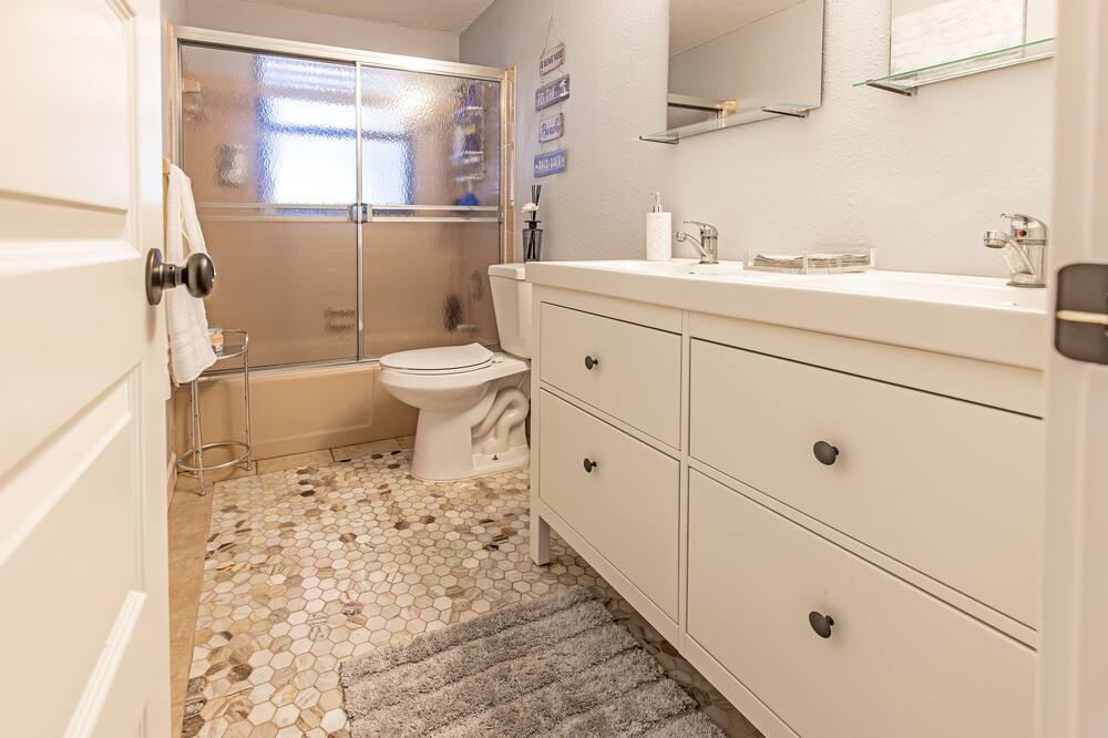 Photo of Bathroom in Venice Groves