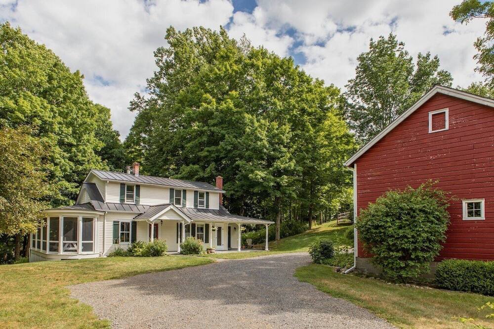 Photo of Outdoor in Hollowville
