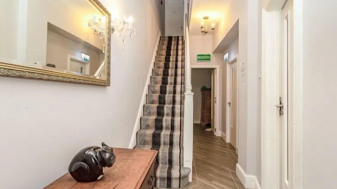 Photo of Others in North Shore