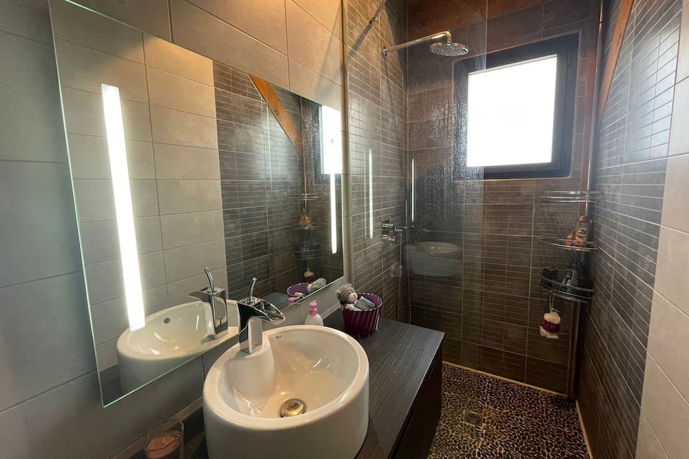 Photo of Bathroom in Nerbis