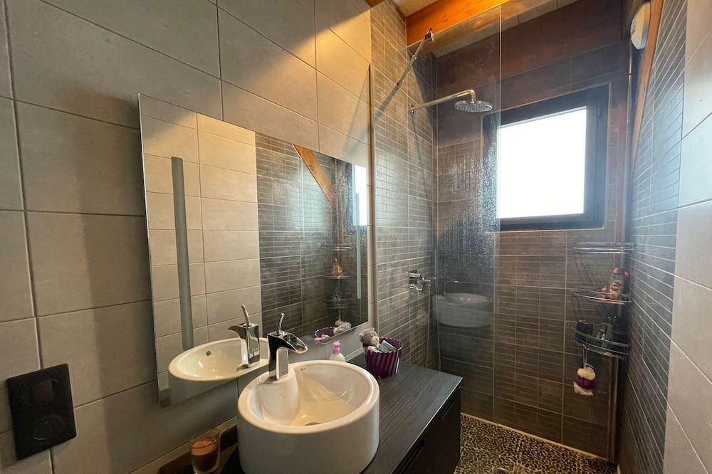 Photo of Bathroom in Nerbis