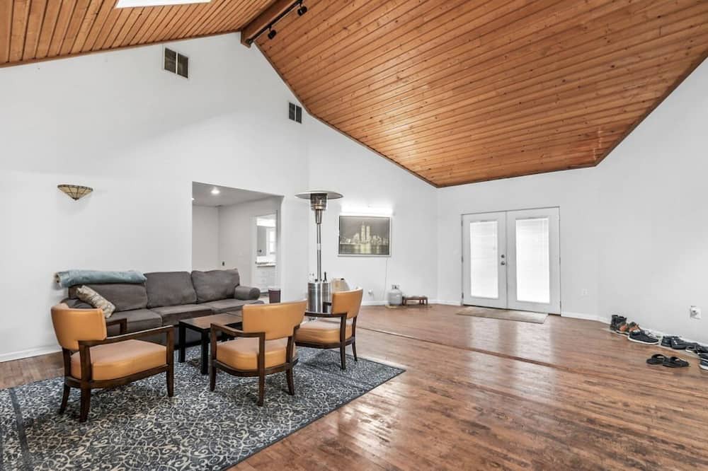 Photo of Others in Smokey Point