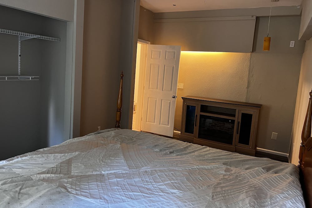 Photo of Bedroom in Smokey Point