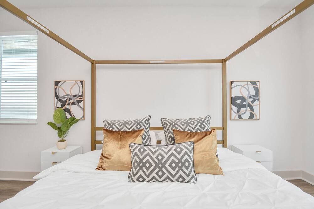 Photo of Bedroom in Central Southwest