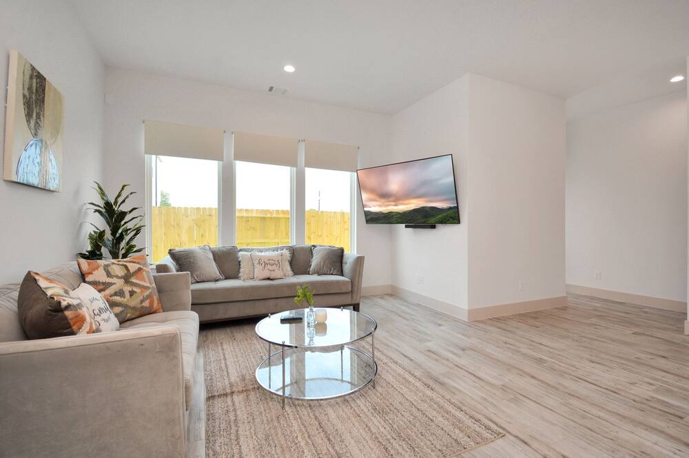Photo of Livingroom in Central Southwest