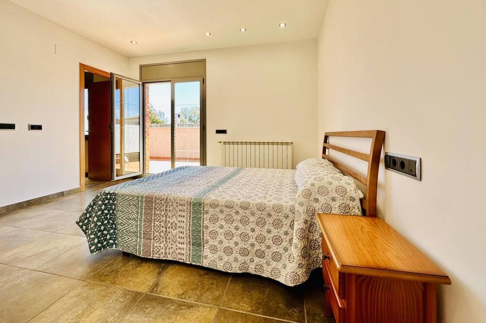 Photo of Bedroom in Llagostera