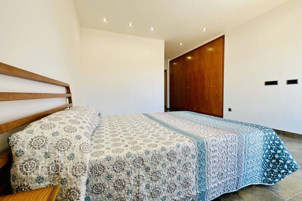 Photo of Bedroom in Llagostera